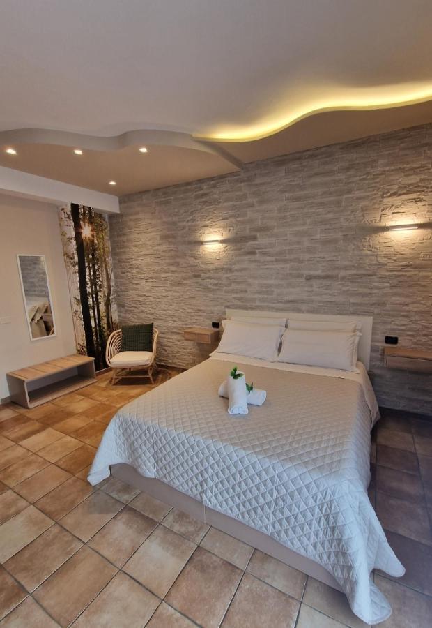 Hotel La Rocca Сан-Марино Екстер'єр фото